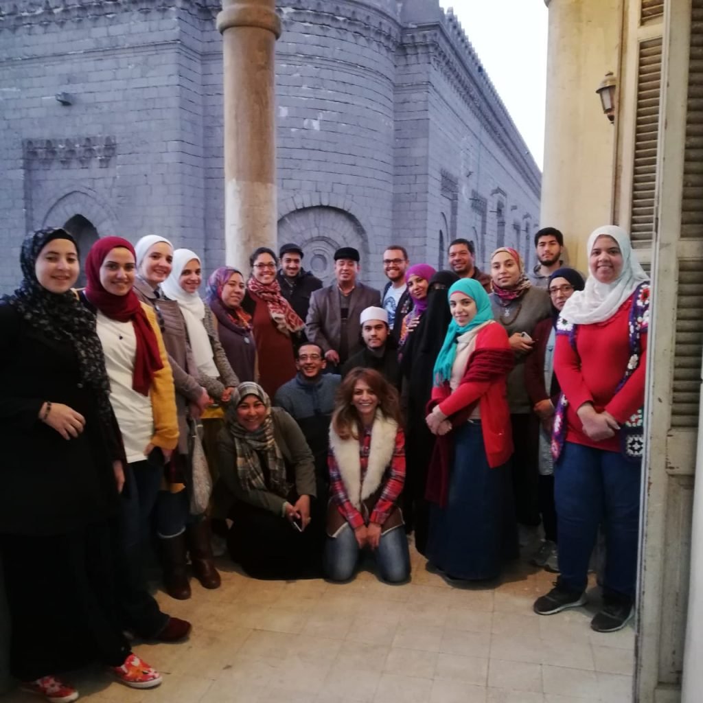 الجلسات التوجيهية - ألتقِ معلمًا الدكتورة أمنية عبد البر 1